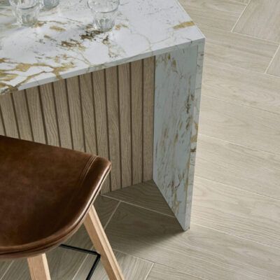 Revestimiento de madera porcelánico outlet para cocinas. Azulejos para tu casa